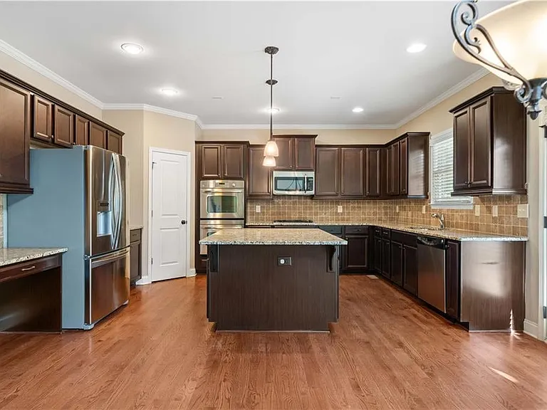 2180 Hilltop Overlook Way — Photo 5