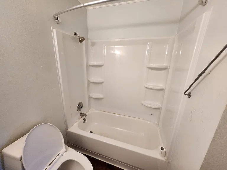 1350 Golden Cir #109 — Photo 9