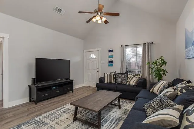 2801 Frazier Ave — Photo 21