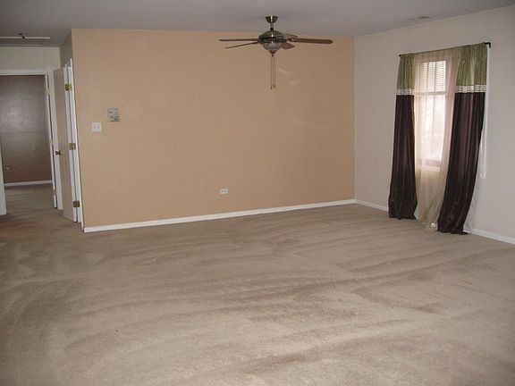 5th image of 453 Burlington Ave