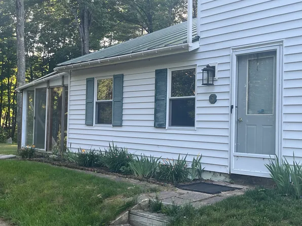 (undisclosed Address), Hallowell, ME 04347