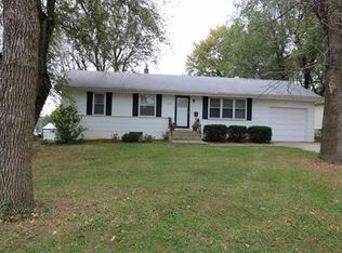510 Pine St, Belton, MO 64012