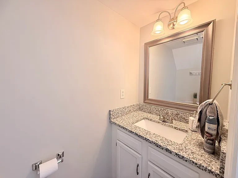 8212 Circle Tree Ln — Photo 12