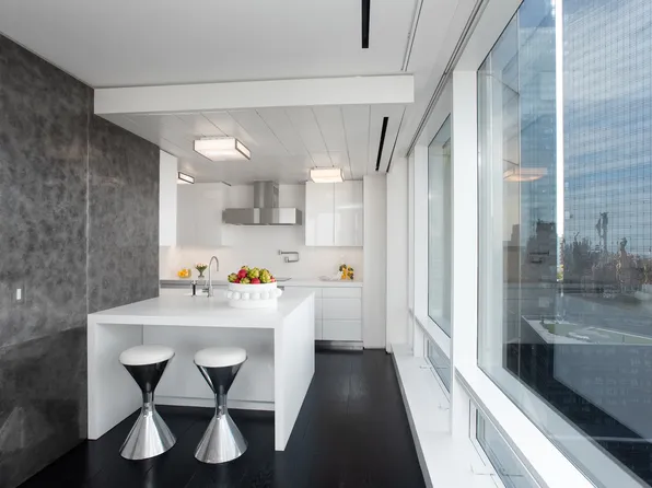 1 Central Park West image 7 of 19