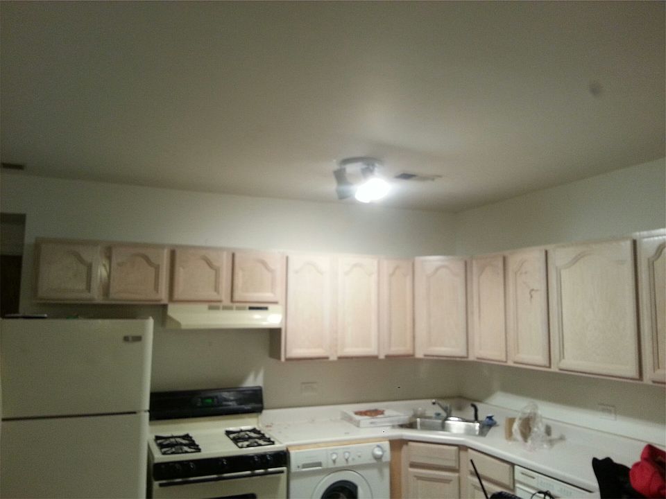 1st image of 2528 N Lincoln Ave Ste 223