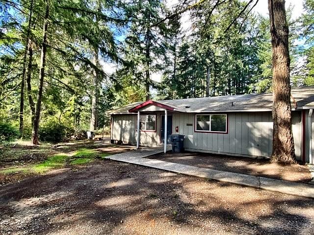 1st image of 10915 Creviston Dr NW