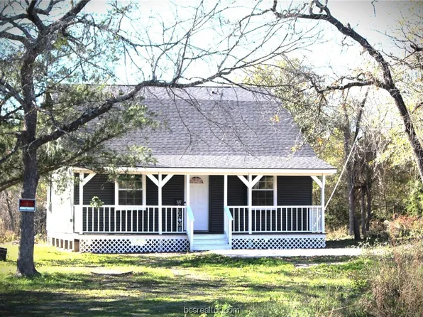 20121 Roy Hall Rd, Bedias, TX 77831