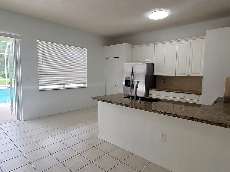 420 SE 23rd Ln — Photo 15