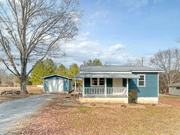 109 Center Dr, Chickamauga, GA 30707