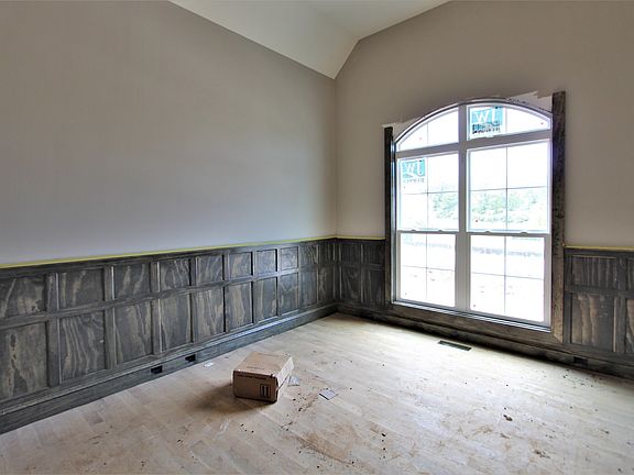 4th image of 407 Huntington Dr #119-lot 119