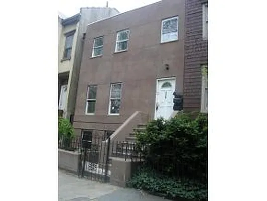 Sold by Johnson Real Estate Group | media 2