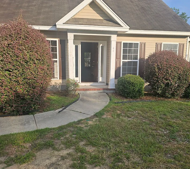 44 Ginkgo Ct