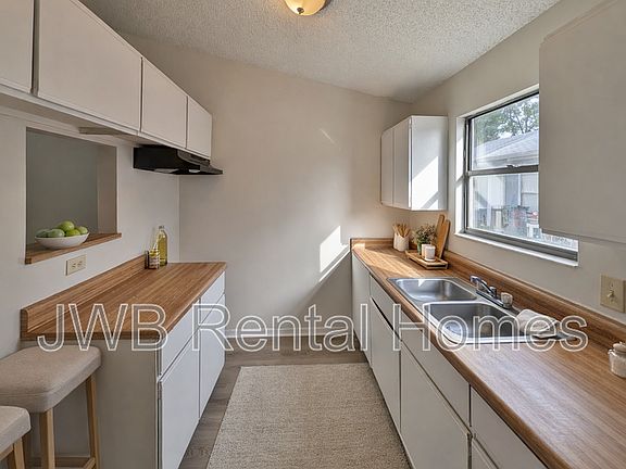 4th image of 7635 Indian Lakes Dr #2