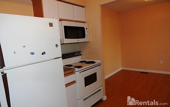 5th image of 37558 Colonial Dr