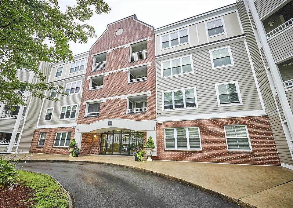 1st image of 318 Rindge Ave Unit 315