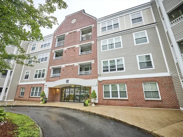 318 Rindge Ave Unit 315, Cambridge, MA 02140