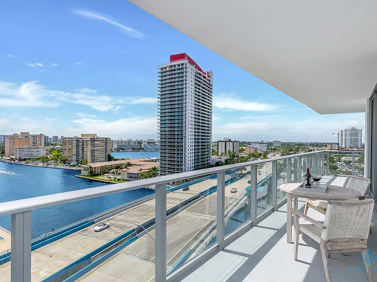 4010 S Ocean Dr #ID1227211P — Photo 2