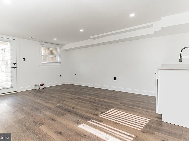 5300 5th St NW — Photo 15
