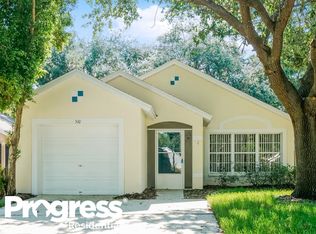 510 Summer Sails Dr, Valrico, FL 33594