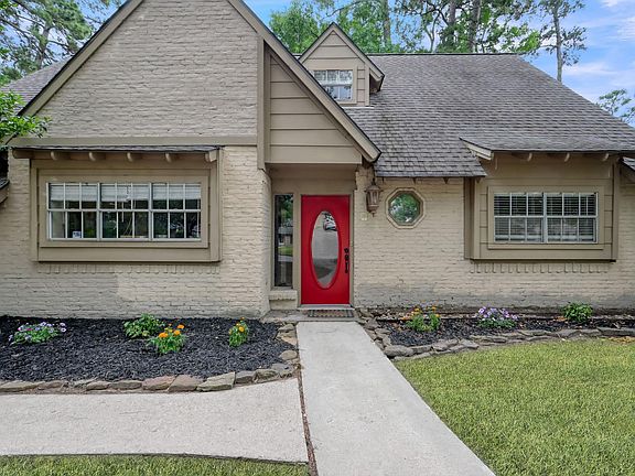 3rd image of 25610 Walnut Grove Cir