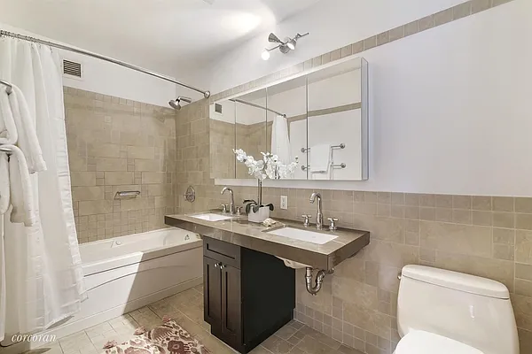 Sold by Corcoran | media 23