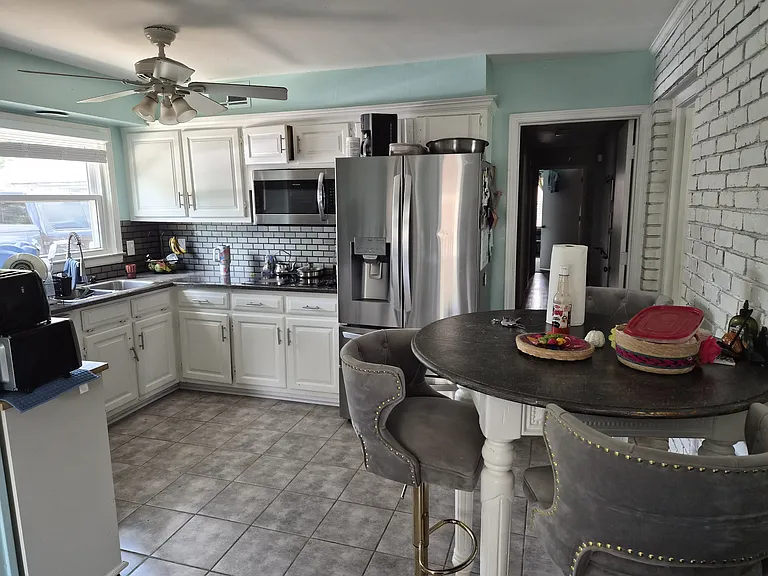 5451 Derron Ave — Photo 5