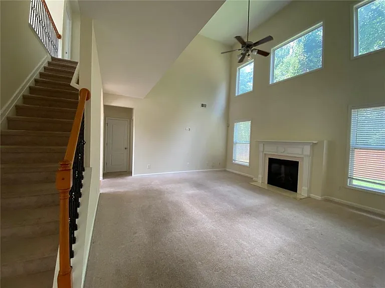 2146 Peach Shoals Cir — Photo 18