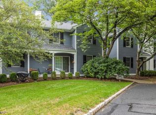 23 Countryside Dr, Basking Ridge, NJ 07920