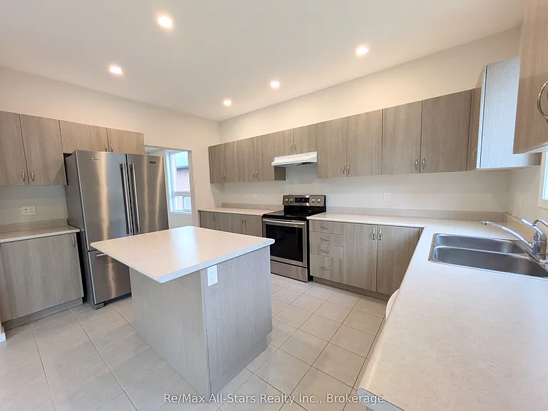 76 Alcorn Dr — Photo 4