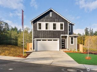 240 NE Shadowhawk Ln, Bremerton, WA 98311