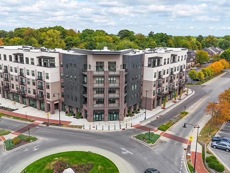 Overture at Proscenium Apartments — Photo 35
