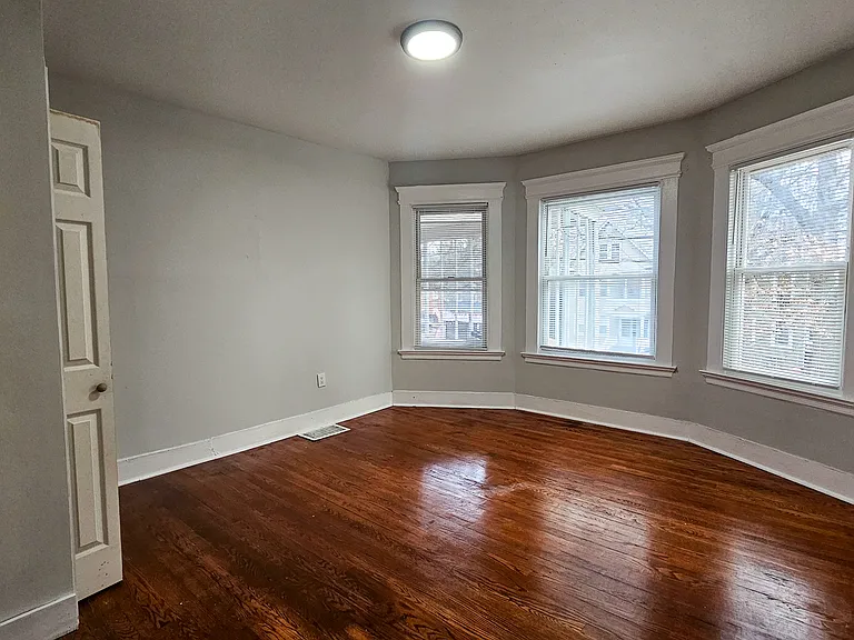 370 Shelton Ave #2B — Photo 3