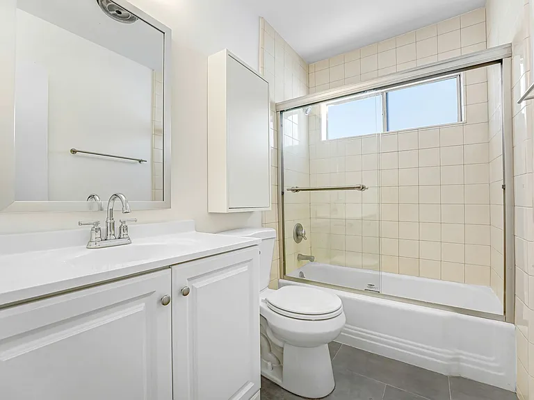 1314 Euclid St. in Santa Monica - near Wilshire Blvd. — Photo 11