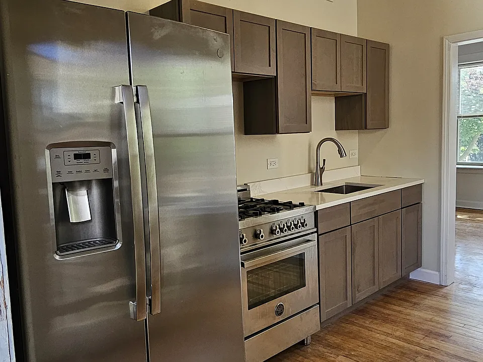 4453 N Central Park Ave #2
