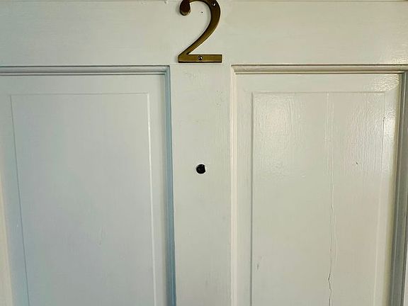 5th image of 216 N 6th St #2