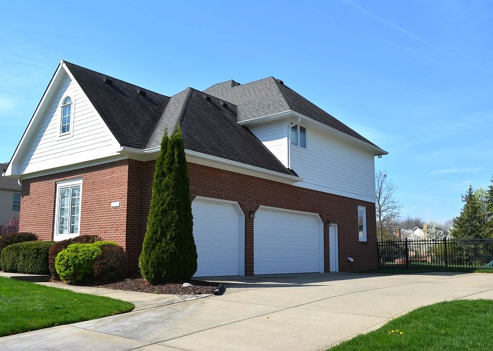 2nd image of 8818 Promontory Rd
