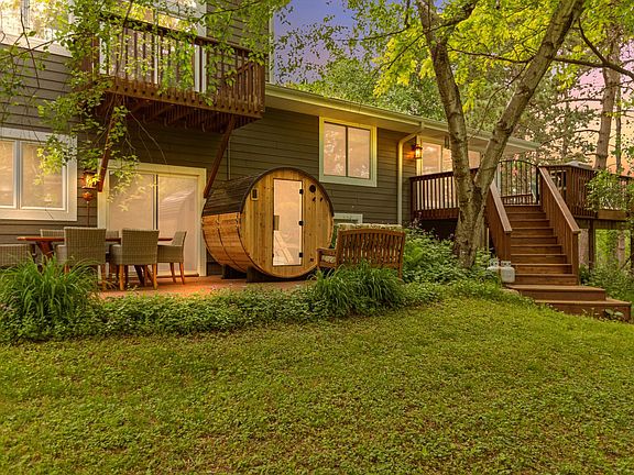 3rd image of 15581 Afton Blvd S