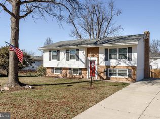 1607 E Madison Ct, Sterling, VA 20164
