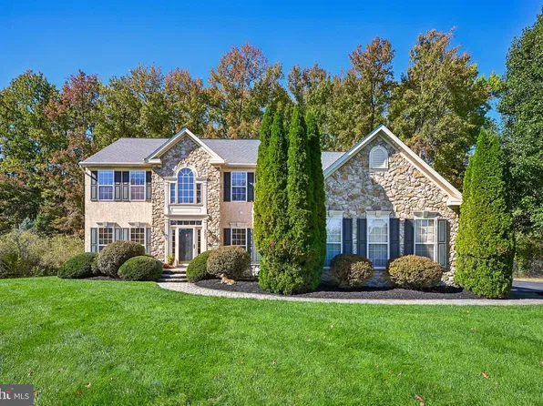 3551 Weller Dr, Garnet Valley, PA 19060