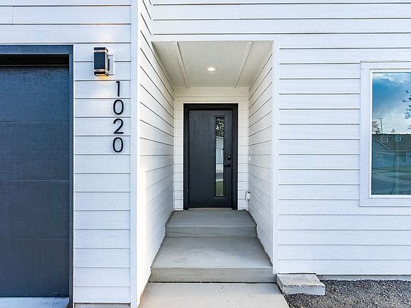 2nd image of 1020 E Decatur Ave