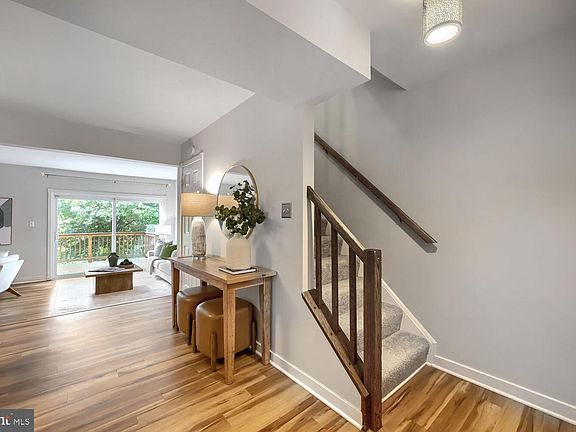 2nd image of 9438 Mayflower Ct