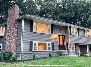 369 Pemberton St, Walpole, MA 02081