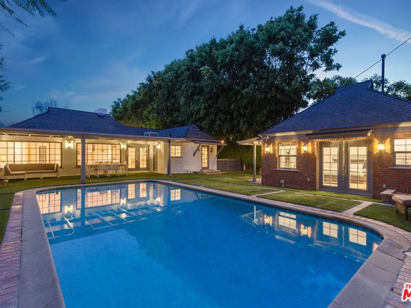 1526 San Vicente Blvd