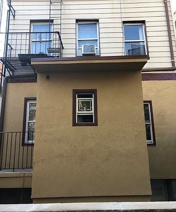 5th image of 2359 32nd St