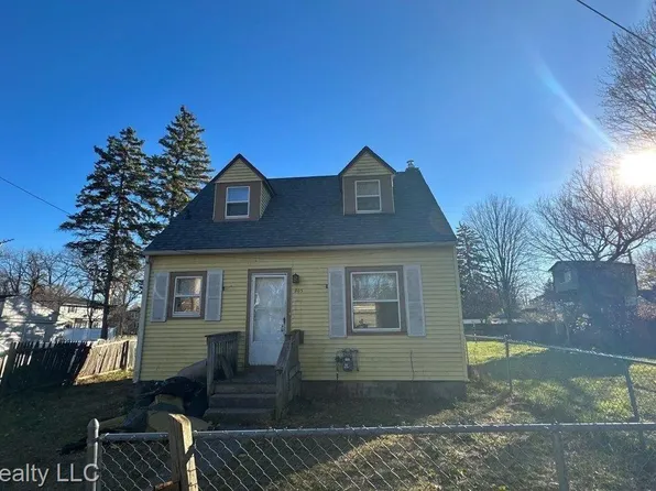 905 Pleasant St, Saginaw, MI 48602