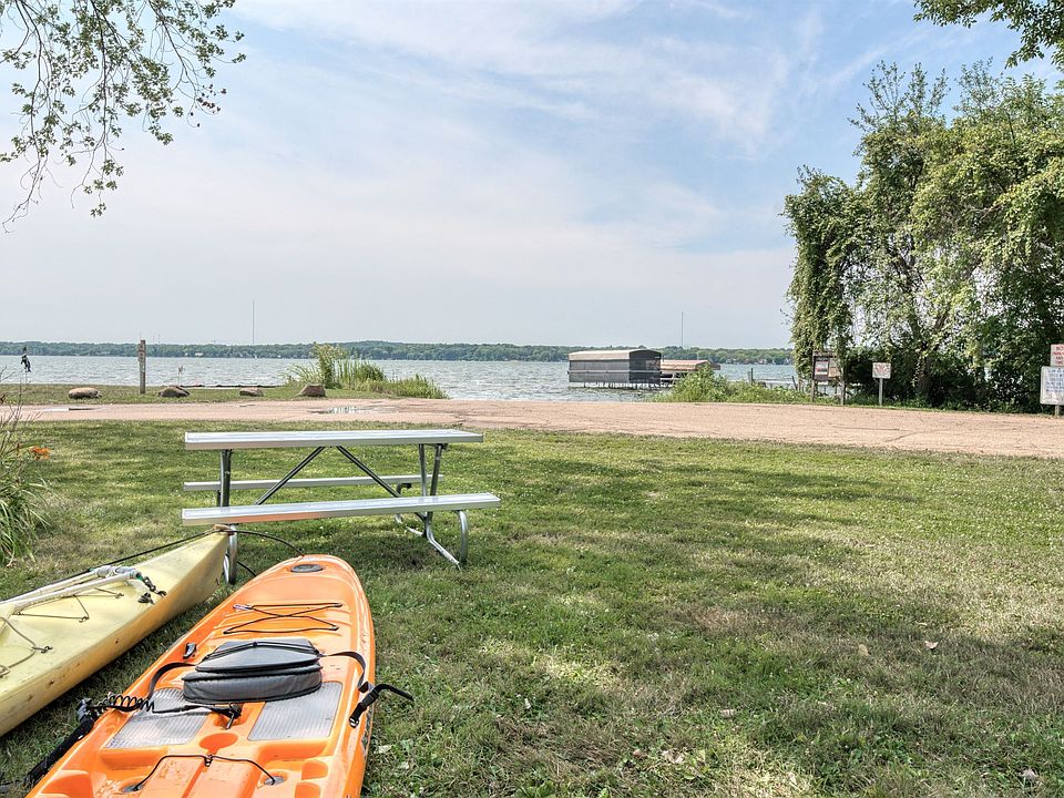 Activities at Mendota Lake