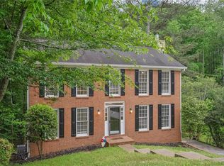 2895 Shurburne Dr, Alpharetta, GA 30022