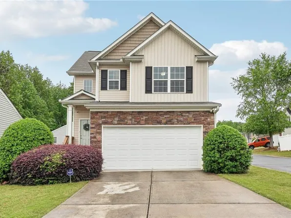 96 Arrowhead Dr, Dallas, GA 30132