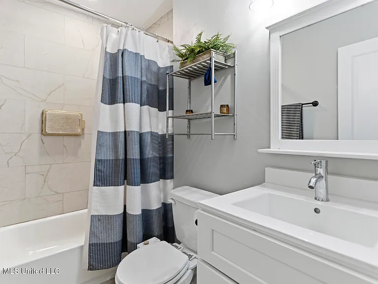2616 W Angela Cir — Photo 16