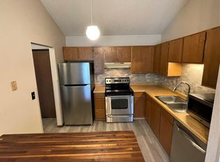 3440 Golfview Dr UNIT 301, Eagan, MN 55123